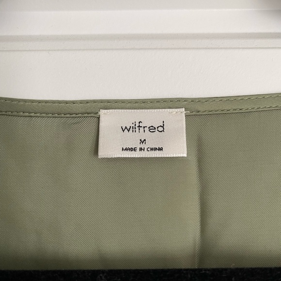 BNWT Green Wilfred Satin Blouse - Picture 2 of 3